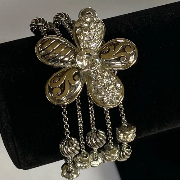 Vintage 4 Strand Large Silver & Crystal Magnetic Bracelet - Picture 9 of 12